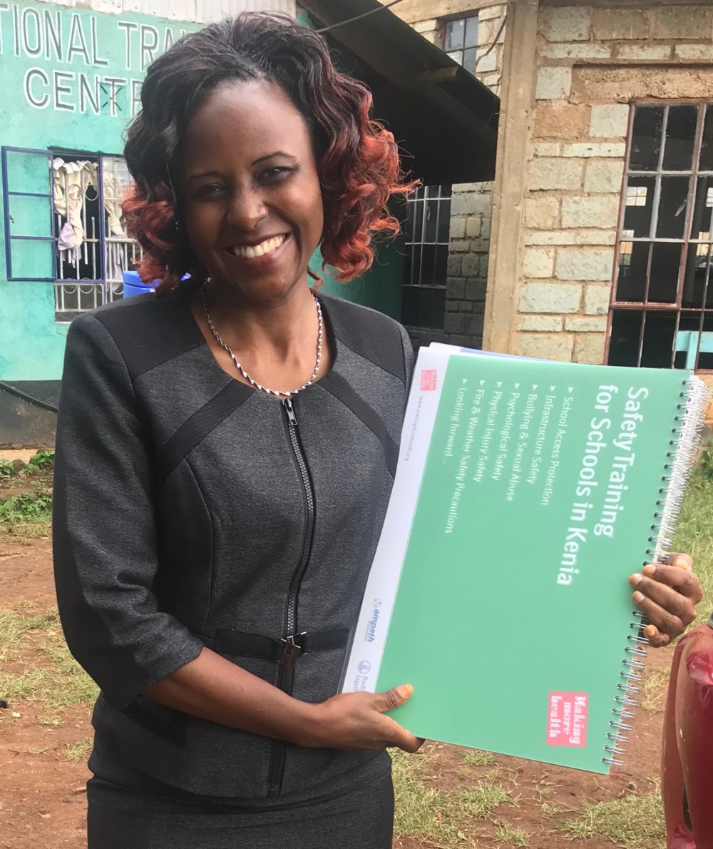 Elisabeth works with children in Langos, Kenya’s 2nd largest slum